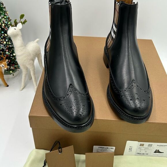 Men’s Burberry vintage check leather Chelsea boots size 42 made in Italy main image 9